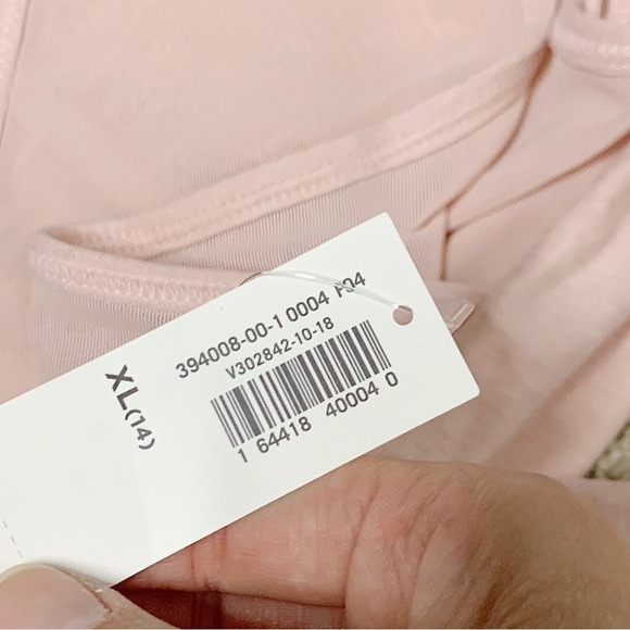 NWT Old Navy Active Criss-Cross Mesh Back Long Sleeve Top Abalone Pink Size XL - Picture 5 of 6